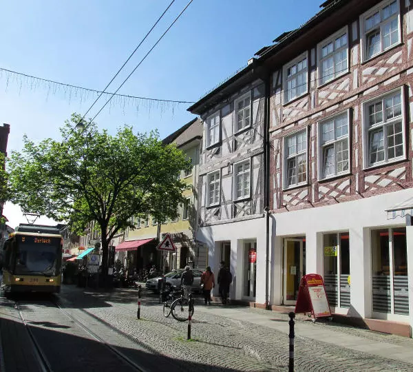 Durlach ist mit 30.000 Einwohner:innen der größte Stadtteil von Karlsruhe und war bis 1938 eine eigenständige Gemeinde. In Durlach gibt es einen Ortschaftsrat.